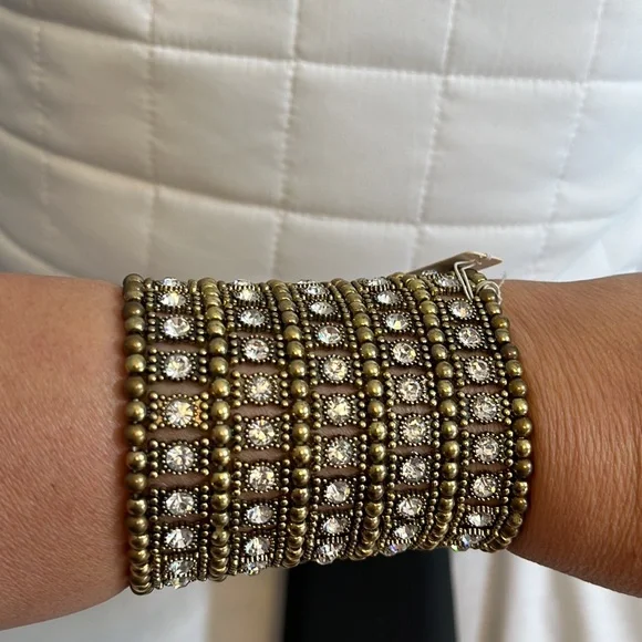 Stretch cuff bracelet - Picture 4 of 4